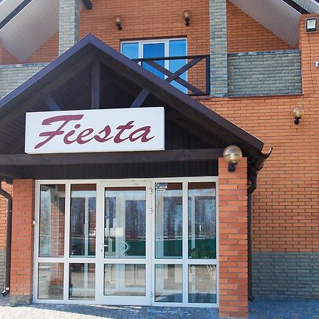 Hotel Fiesta キエフ エクステリア 写真